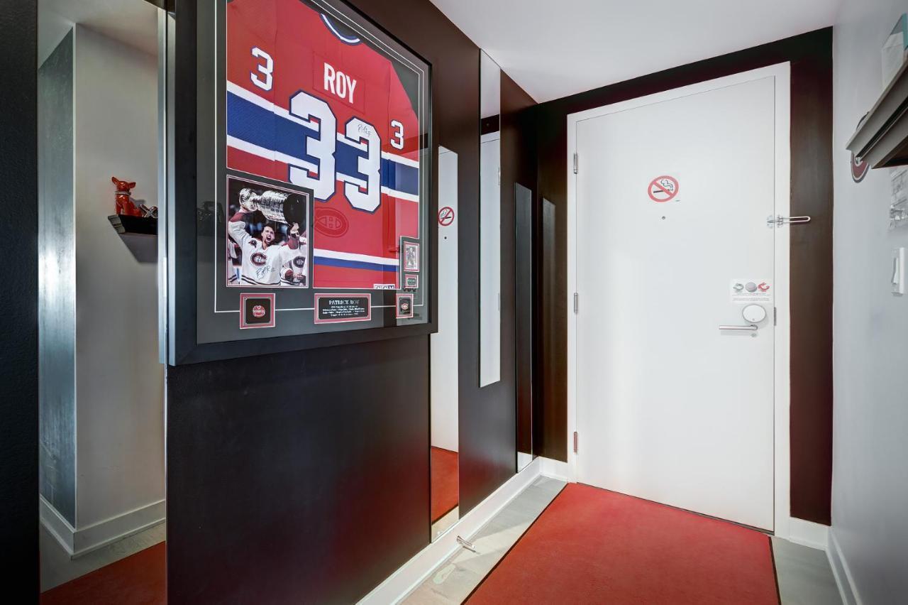 مونتريال 2 Bedroom Condo Tour Des Canadiens المظهر الخارجي الصورة